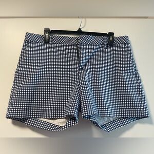 Tommy Hilfiger womens Hollywood Short - size 8. Barely worn, perfect condition.